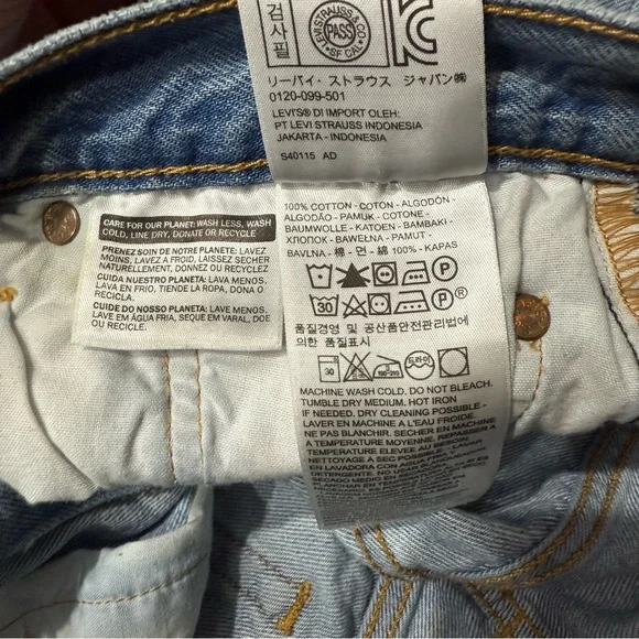 Levi’s 501 Vintage Styled Light Blue Distressed Denim Women’s Shorts 29” waist - Picture 11 of 14